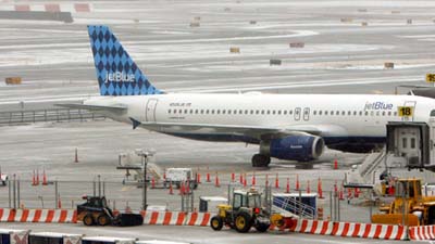 В аэропорту Кеннеди столкнулись самолеты