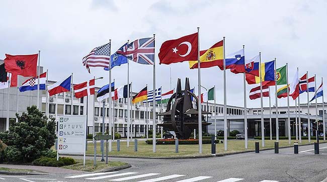 НАТО розмістить свої батальйони у країнах Балтії і Польщі