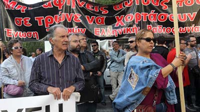 Греция опять бастует против новых мер жестокой экономии