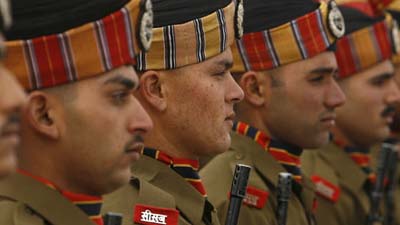 50 тысяч индийских солдат дополнительно разместят на границе с Китаем