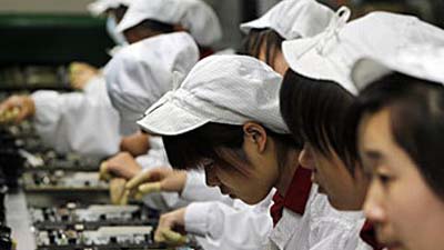 На китайских заводах iPhone рабочие забастовали