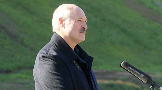 Лукашенко: Речи о размещении российской авиабазы на территории Беларуси не велось