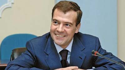 Медведев посоветовал грузинскому МИДу не учить его жить