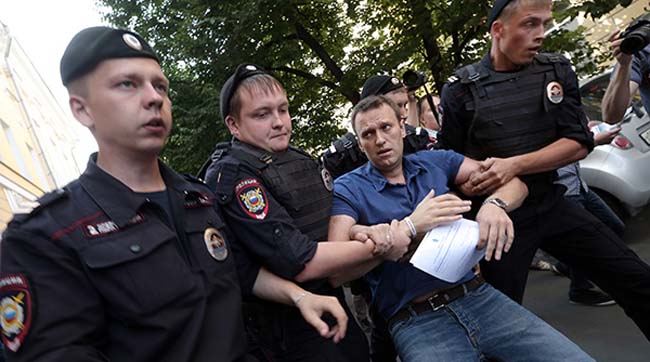 Вчера Алексея Навального арестовали на глазах у его избирателей