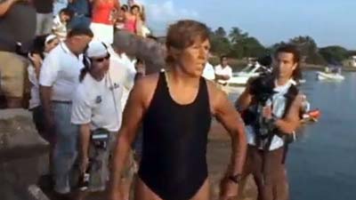 62-летняя американка в четвертый раз не смогла переплыть Флоридский пролив между Кубой и США