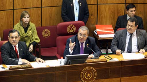 Президенту Парагвая объявлен импичмент 