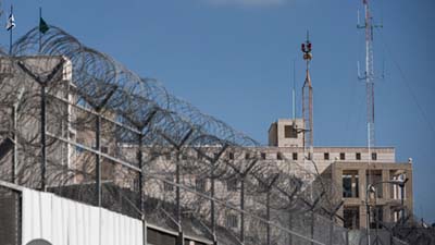 Израиль освободил первую группу палестинских заключенных