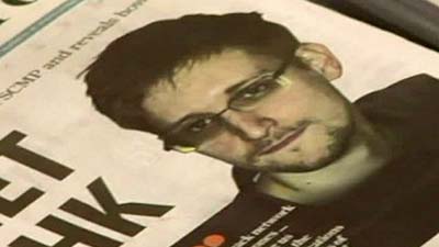 Сноудену выдали паспорт гражданина мира