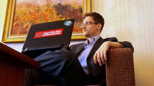 Сноуден віддав перевагу «райським кущам» Путіна в'язницю США