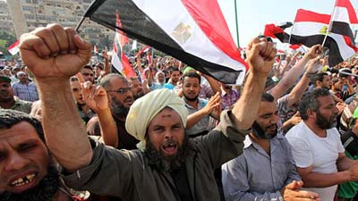 В Каире громят резиденции исламистов