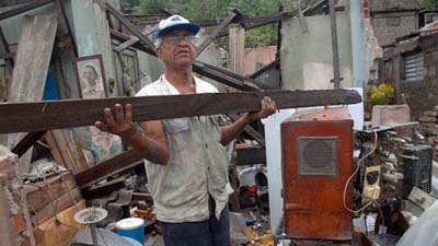 На Кубе ураганом «Сэнди» разрушены более 130 тысяч домов, есть жертвы