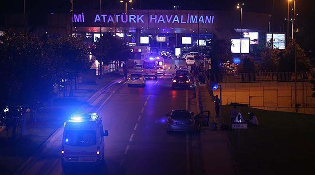 Затримано ще 17 підозрюваних у справі теракту в Стамбулі