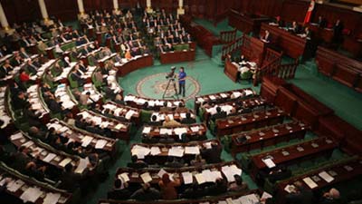 50 депутатов тунисского парламента приостановили свою работу