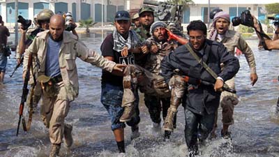 Участников поимки Муамара Каддафи устраняют сторонники свергнутого лидера