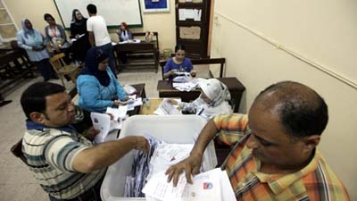 В Египте приостановили подготовку выборов в парламент